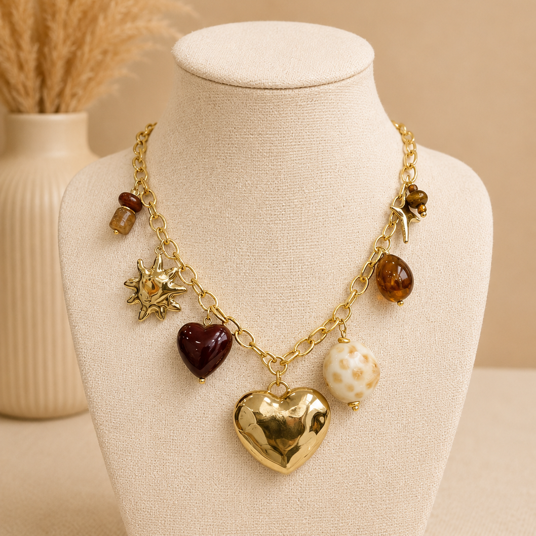 Collier Amuleto Bohm Paris - breloques dorées cœur soleil perles