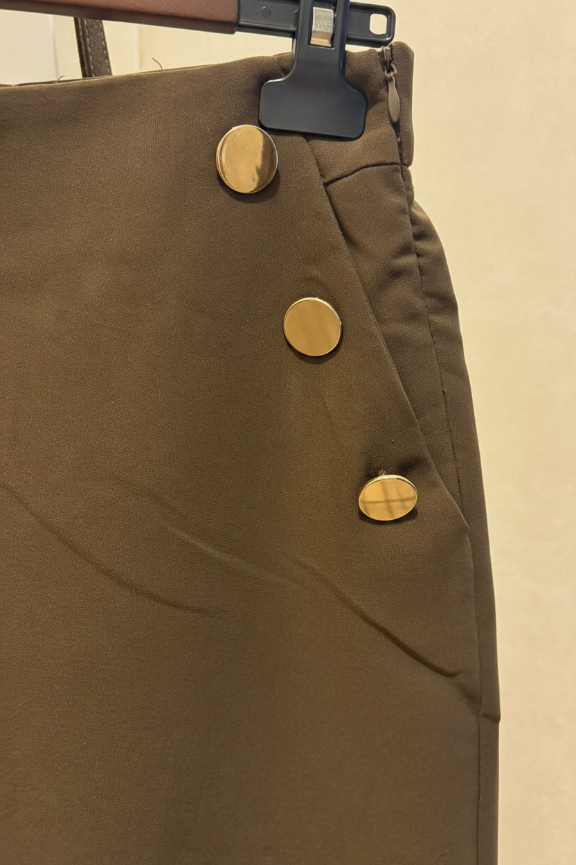 Pantalon Marron Chocolat Femme Boutons Décoratifs | Coupe Élégante