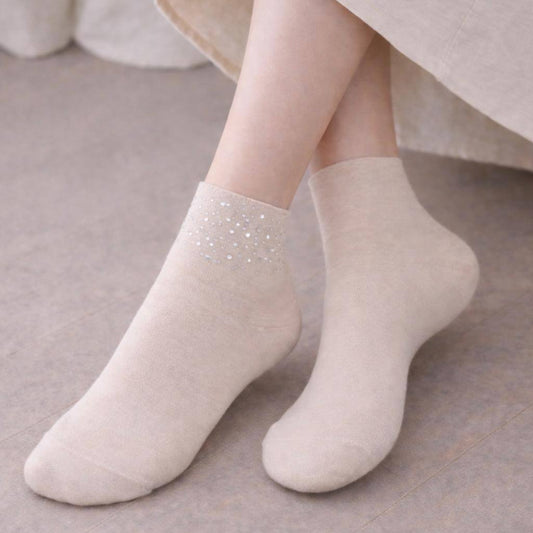 Chaussettes unicolores avec strass